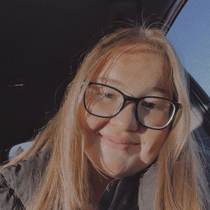 Meet your Posher, Abby